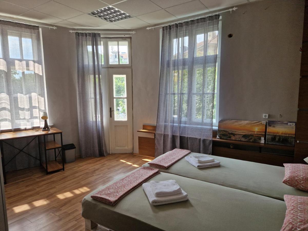 Lambo'S Corner Varna - Guest Rooms Eksteriør bilde