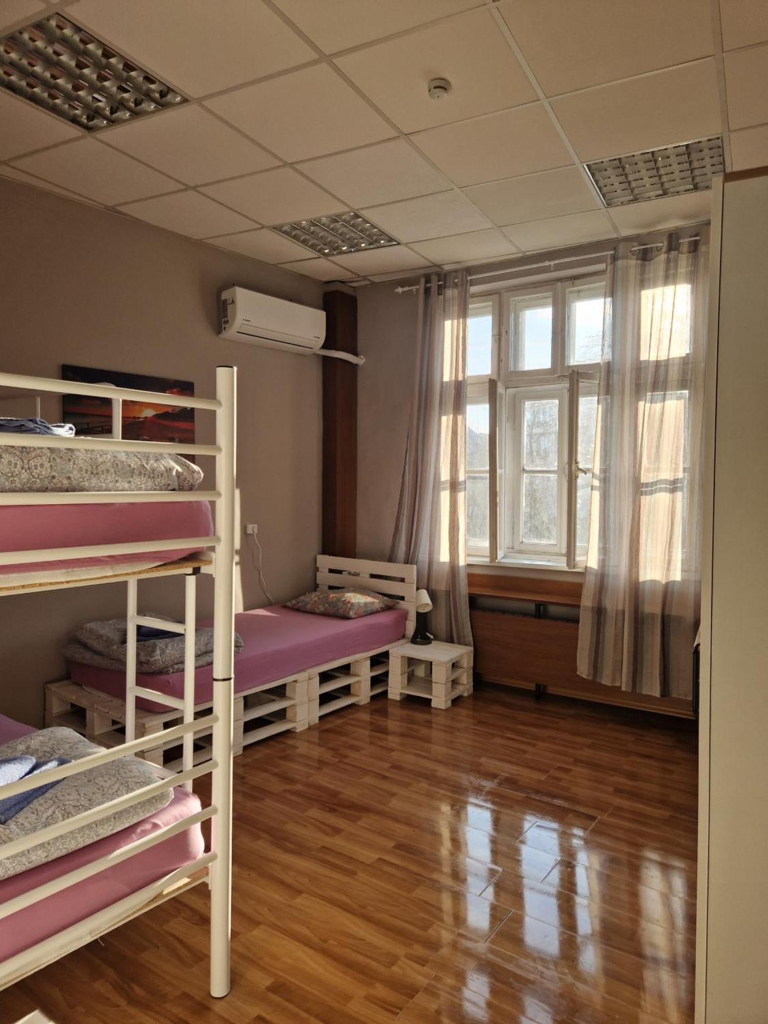 Lambo'S Corner Varna - Guest Rooms Eksteriør bilde