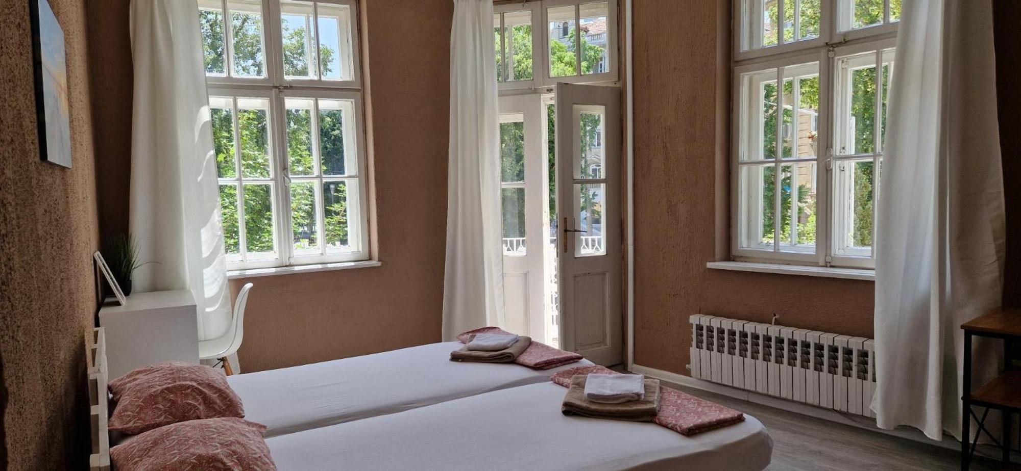 Lambo'S Corner Varna - Guest Rooms Eksteriør bilde